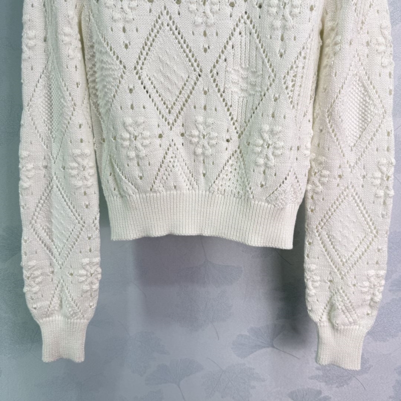 chr1st1an D10r sweaters